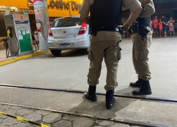 Assassinato a tiros em posto de combustível em Valadares.