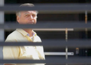 Moraes vota pela condenação de Bolsonaro e núcleo duro por tentativa de golpe