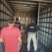 PF e PRF apreendem 125 mil maços de cigarros contrabandeados em Valadares