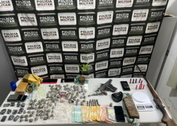 PM desarticula quadrilha em Tumiritinga: 6 detidos, armas, drogas e R$ 7 mil apreendidos