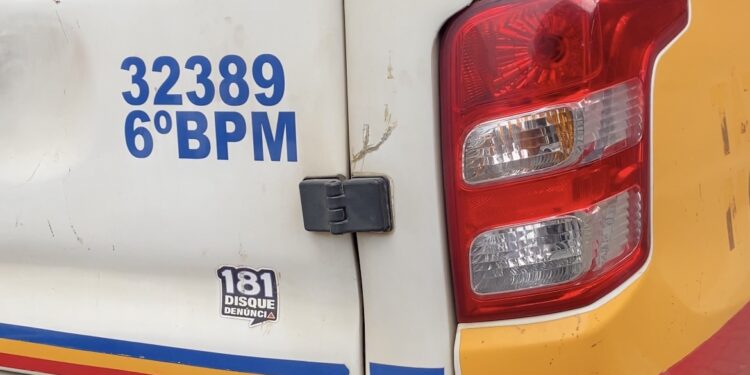 Pedreiro é esfaqueado após discussão em bar em Valadares