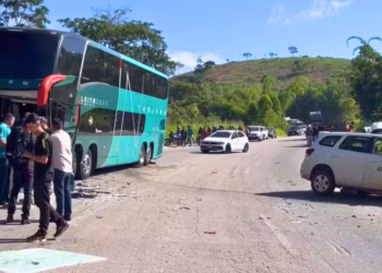 Motorista da Cemig morre em colisão frontal com ônibus na BR-116