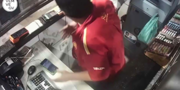 Frentista é agredido durante assalto em posto de combustíveis em Valadares