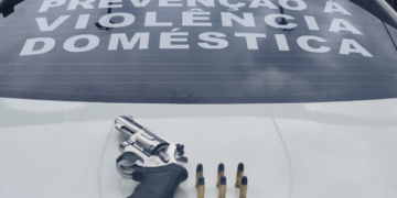 PM apreende arma e reforça proteção a vítima de violência doméstica em Valadares