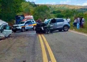 Acidente na BR-259 deixa feridos próximo a Galiléia MG