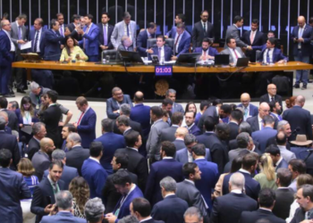 De 513 para 531 deputados? Câmara corre para criar novas vagas
