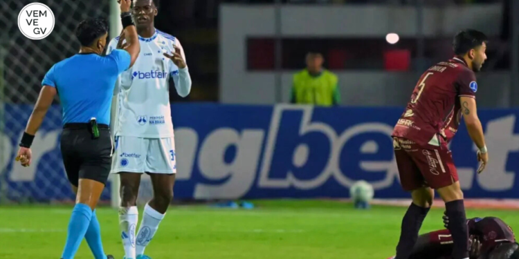 Cruzeiro dá adeus a Sul-americana com vexame