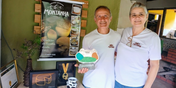 Queijaria de Campanário ( MG ) é premiada e celebra sucesso com apoio do Sistema Faemg Senar