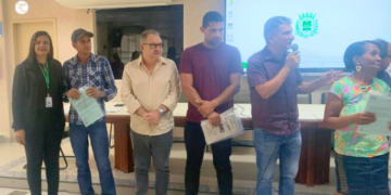Produtores rurais de Valadares recebem títulos de propriedade do Governo de Minas