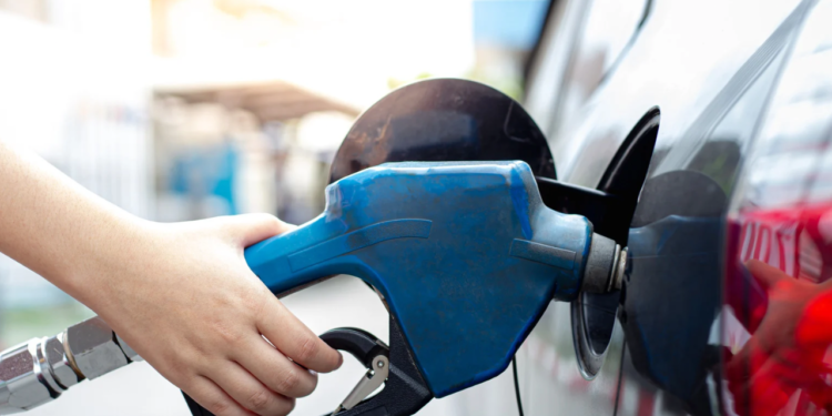 Gasolina a R$ 3,82 em BH no Dia Livre de Impostos