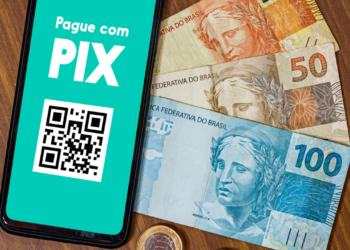 Receita Federal vai monitorar transações de cartão de crédito e PIX acima de R$ 5 mil