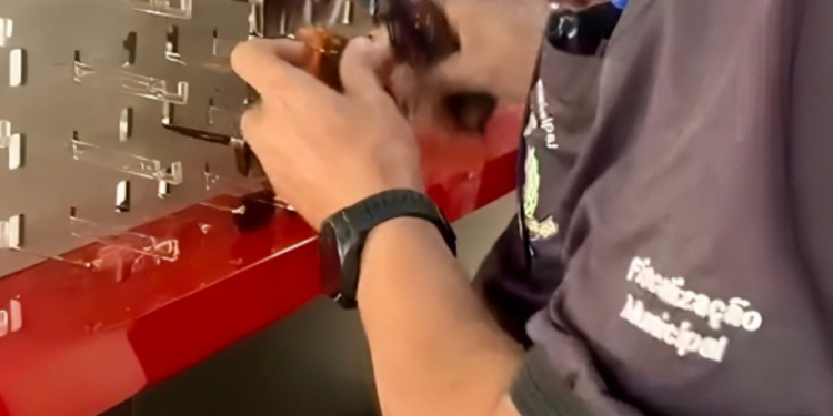 Prefeitura de GV explica apreensão de mercadorias de ambulante