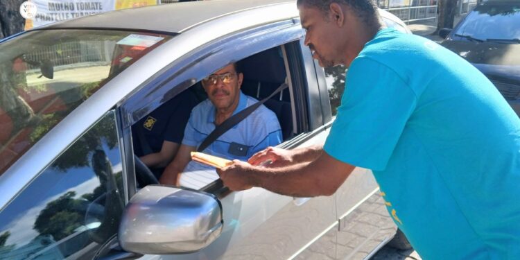 Águas de Valadares realiza blitz educativa no Maio Amarelo