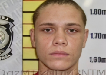 Jovem é morto a tiros ao correr para casa em GV