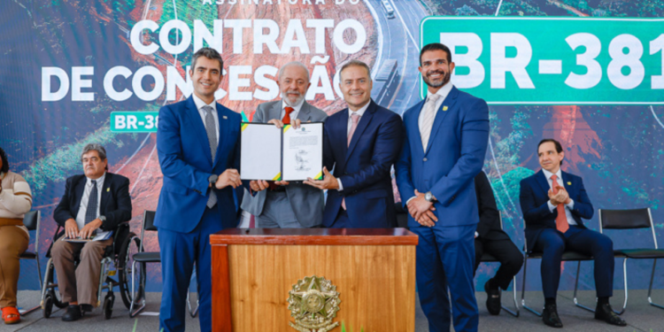 Lula oficializa concessão da BR-381 entre BH e Valadares
