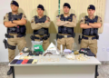Operação em Cuparaque resulta em prisão de cinco pessoas e apreensão de drogas e arma