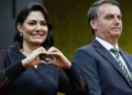 Bolsonaro sugere Michelle como candidata ao Planalto e cogita Casa Civil