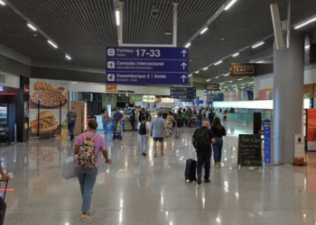 Problema técnico cancela voo com deportados dos EUA para BH