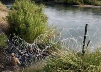 56 corpos são encontrados em valas no México, próximo a fronteira com EUA