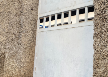 Moradores madrugam por atendimento em UBS do Carapina, em GV