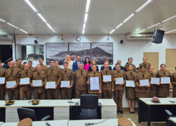 Câmara de Valadares homenageia os 250 anos da Polícia Militar de Minas Gerais