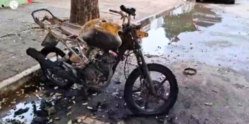 Adolescente é suspeita de incendiar moto de ex-namorado em Valadares
