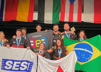 Equipe de robótica de Valadares se destaca em competição nos EUA