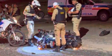 Motociclista em fuga provoca acidente em Valadares