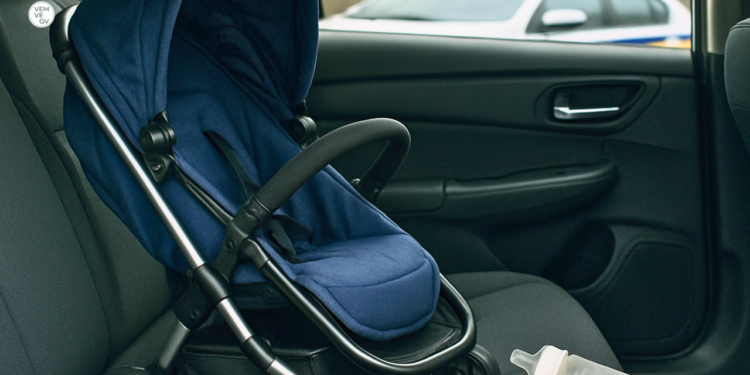 Bebê é achada em carro com mãe embriagada, em Valadares