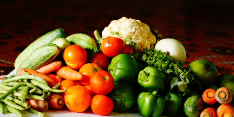 Prefeitura de Valadares retoma distribuição de alimentos para escolas municipais