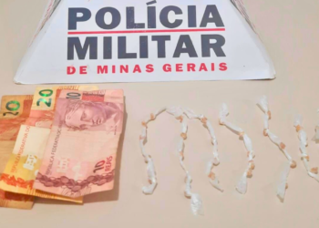 PM flagra tráfico de drogas na Prainha do Jaó em Tumiritinga MG