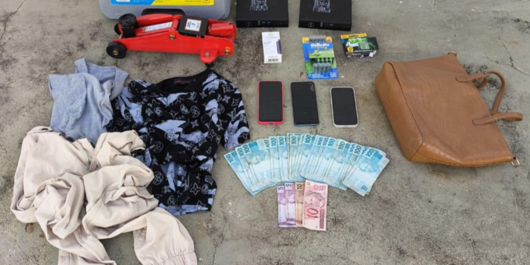 Trio colombiano é preso no ES com produtos furtados em Valadares