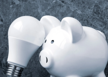 Conta de luz seguirá mais cara em julho com manutenção da bandeira vermelha