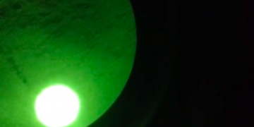 Óculos de visão noturna ajudam PM a resgatar trilheiros em MG
