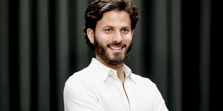 Zema escolhe Marcelo Aro para comandar Secretaria de Governo