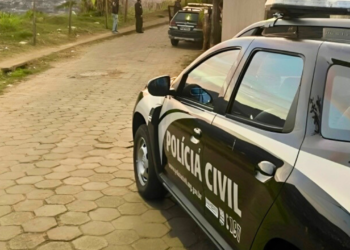 Mulher é indiciada por fingir ter câncer para arrecadar dinheiro