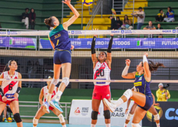 Brasil tropeça diante do Peru e perde a liderança na Copa América de Vôlei Feminino