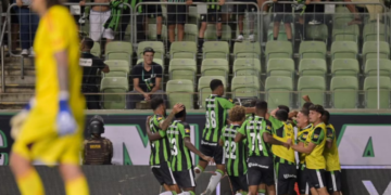 Coelho despacha Cruzeiro nos pênaltis e vai à final do Mineiro