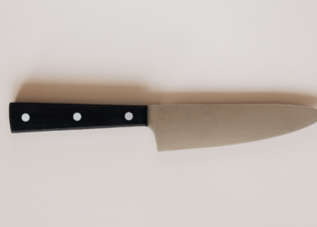 Filha esfaqueia a mãe após receber conselho sobre relacionamento em Valadares