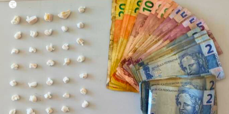 Dupla é detida por tráfico de drogas na Feira da Paz, em Valadares