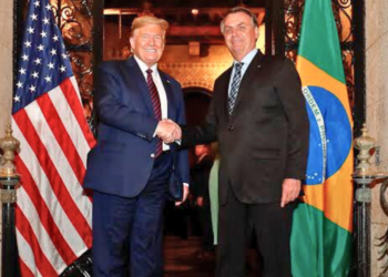 “Deixem Bolsonaro em paz”: Trump defende Bolsonaro e fala em perseguição política