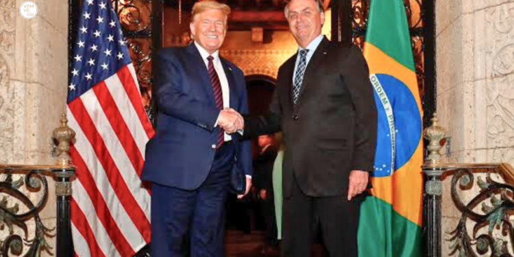 “Deixem Bolsonaro em paz”: Trump defende Bolsonaro e fala em perseguição política