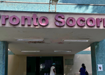 Suspeito engole carregadores e fone de ouvido em Valadares