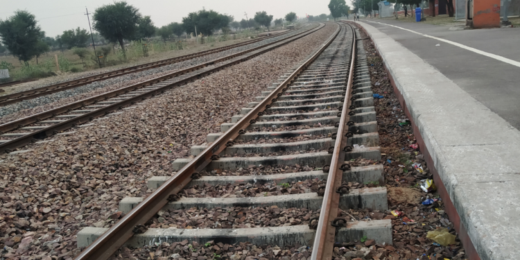 Furto de cabos elétricos paralisa linha férrea da Vale em Valadares