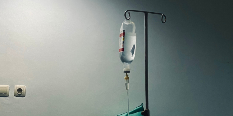 Enfermeiro é agredido por paciente no HM em Valadares