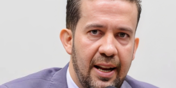 Janones fecha acordo com a PGR e vai devolver R$ 131 mil por rachadinha
