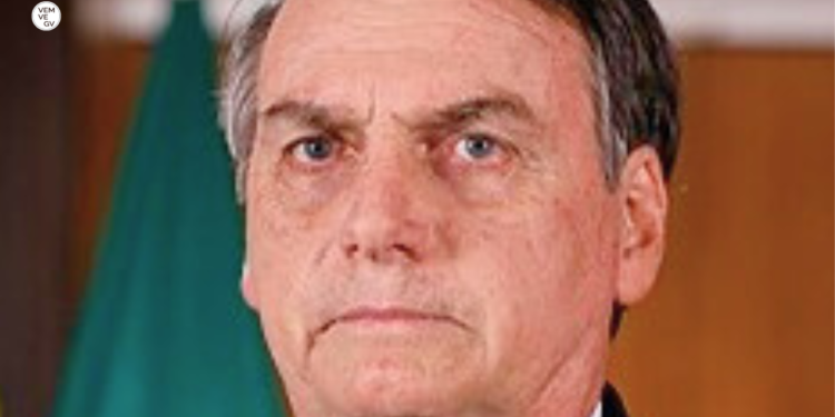 PGR pede prisão de Bolsonaro por chefiar organização criminosa e tentar golpe de Estado