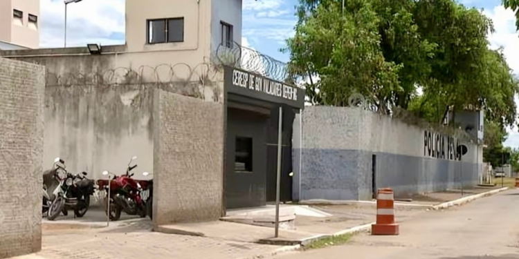 Duas mulheres são presas com drogas escondidas na vagina no presídio de GV