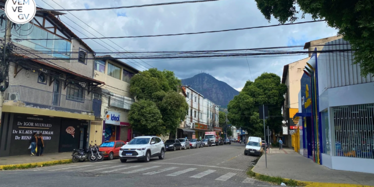 INMET emite alerta de chuvas intensas para Governador Valadares e região