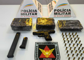 Homem que levava drogas e armas em ônibus para a Bahia é preso em Valadares